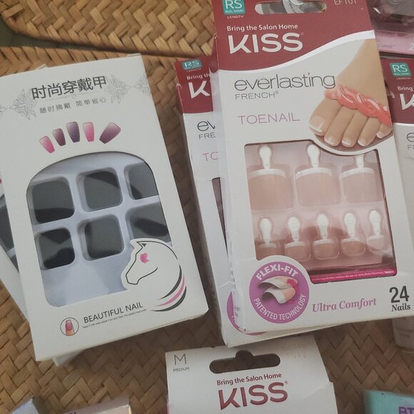 Press On / Kiss Nails Bundle - Picture 7 of 10